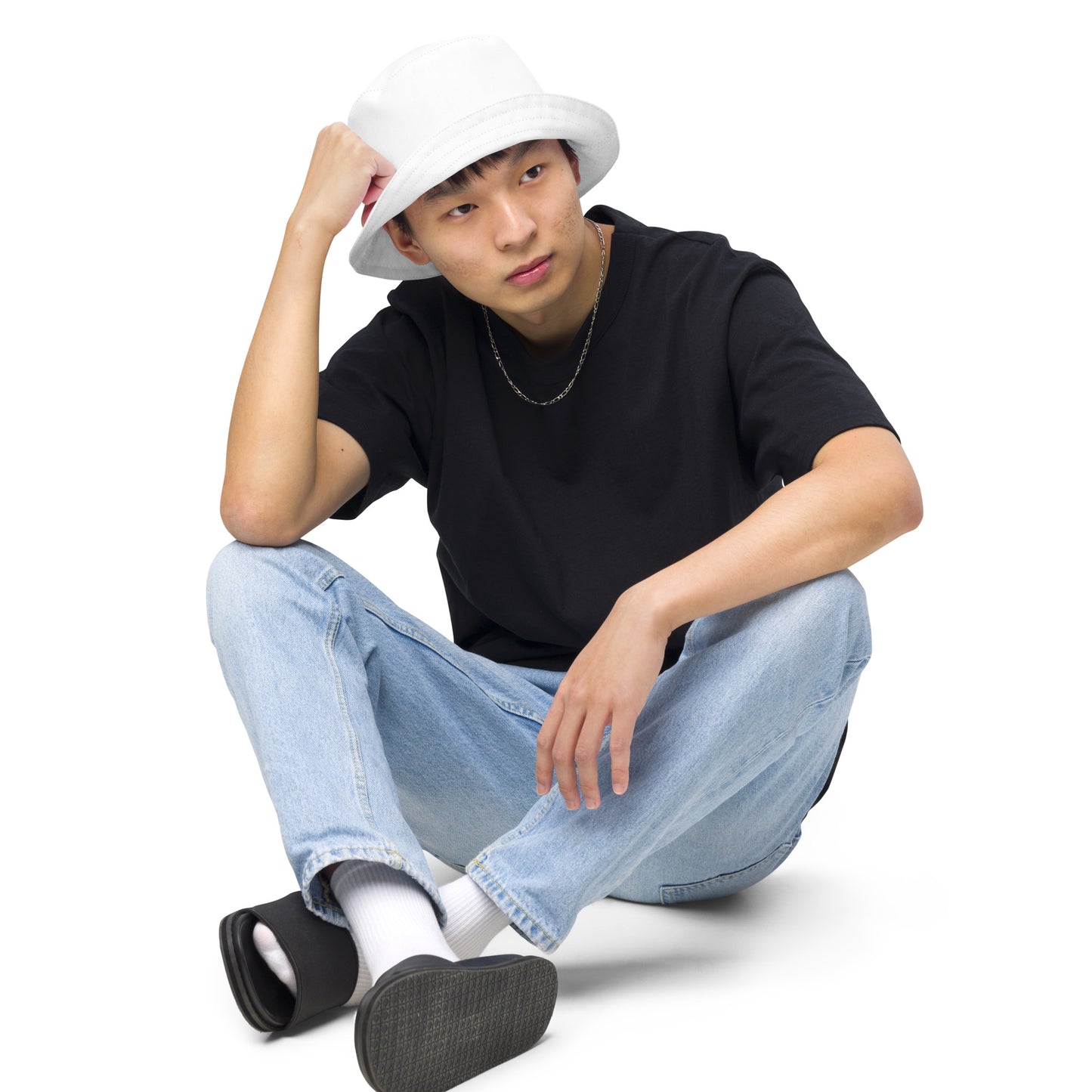 Reversible bucket hat